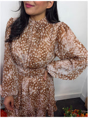 Vestido corto camel topitos